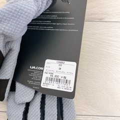 ★新品‼︎★アンダーアーマー    レディース　　　　　レディース手袋
の画像
