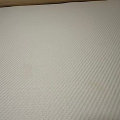 コアラマットレス　ベッドフレーム付きの画像