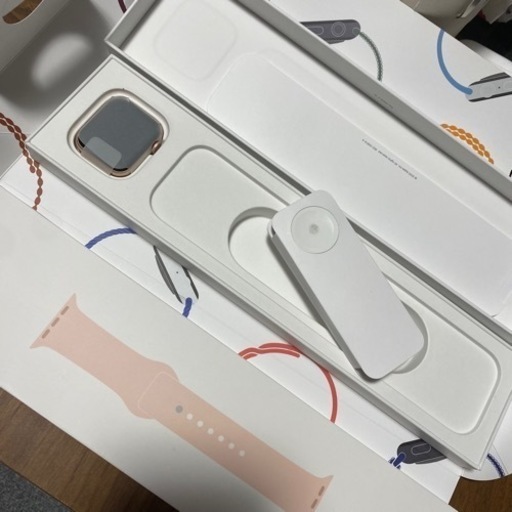 アップルウォッチ SE(GPS + Cellular)40mm