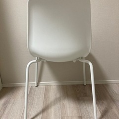 【IKEA】LEIFARNE チェア ホワイトの画像