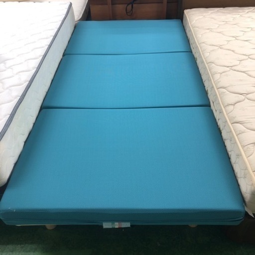 シングルベッド フレーム:無印良品 マットレス:magniflex