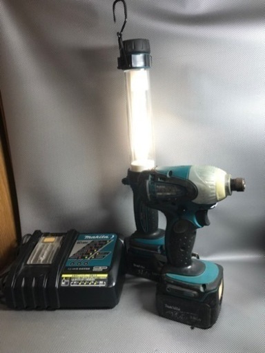 マキタ 14.4V インパクトドライバーセット