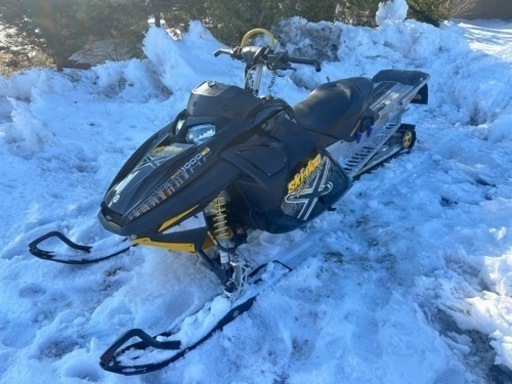 スノーモービル　ski-doo summit1000