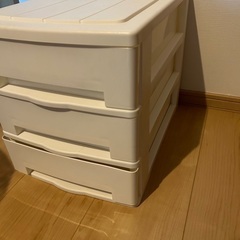 3段ケース！書類整理などにおすすめです。の画像