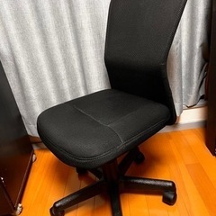 オフィスチェアの画像