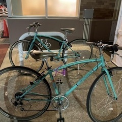 自転車 クロスバイクの画像