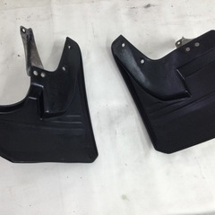 70ランクル　リヤ　純正マッドガードの画像