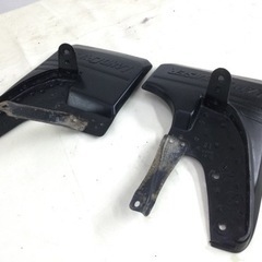 70ランクル　リヤ　純正マッドガードの画像