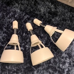 照明器具 調整可能ライト付き