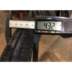 自転車 BMX タイヤ　20インチ KHE BIKES MAC2+FOLDING PREMIUM 20x2.1~2.3　最軽量360g 即決　送料無料　2本セット　新品未使用の画像