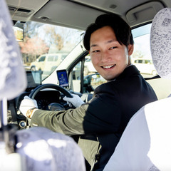 お客様送迎ドライバーの画像