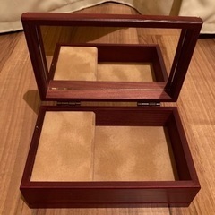 【アンティーク調】オルゴール付きアクセサリーケース/小物入れの画像