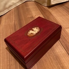 【アンティーク調】オルゴール付きアクセサリーケース/小物入れの画像