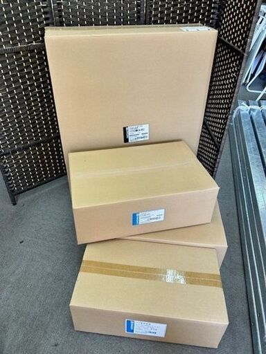 ■未使用　未開封品■岩崎電気　LEDioc FLOOD ZEST （レディオック　フラッド　ゼスト）LED照明器具 E32202MW/N-0001 ■スポーツ施設等■投光器■LED電源装置　■高照明率フード×２有り■