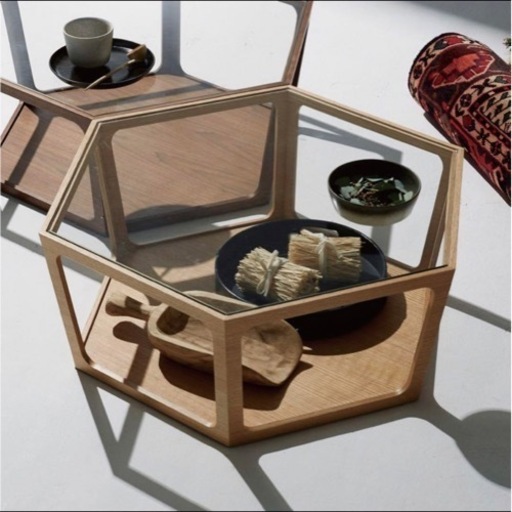 【引渡し予定者決定】【ほぼ未使用】ローテーブル　六角形