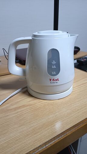 【引取限定】電気ケトル　T-fal 空だき防止機能 エクストラ ホワイト 1.0L　2020年製　中古美品