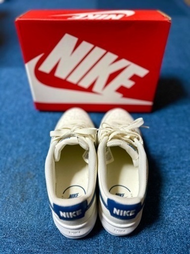 NIKE レディース　シューズ