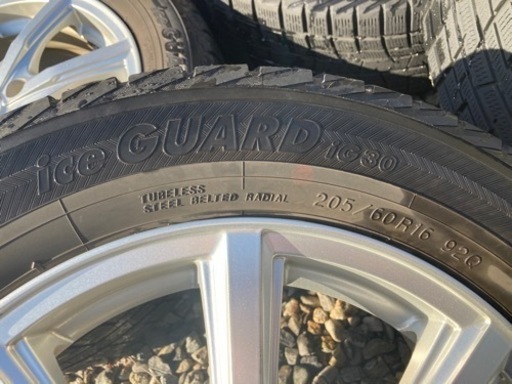 車のパーツ タイヤ、ホイール