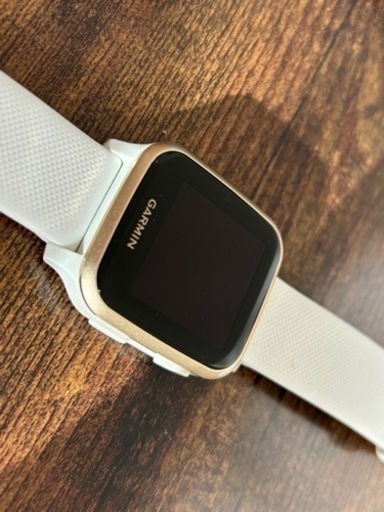 中古品　GARMIN Venu SQ ホワイト