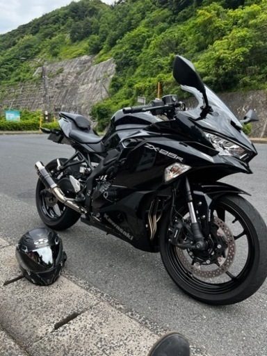 ZX25R ニンジャ　カワサキ　低走行
