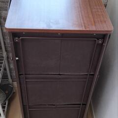 収納家具 の画像