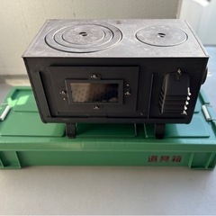 【中古アウトドア用薪ストーブ】角型３面窓付 ＦＩＲＥ ＳＩＤＥ