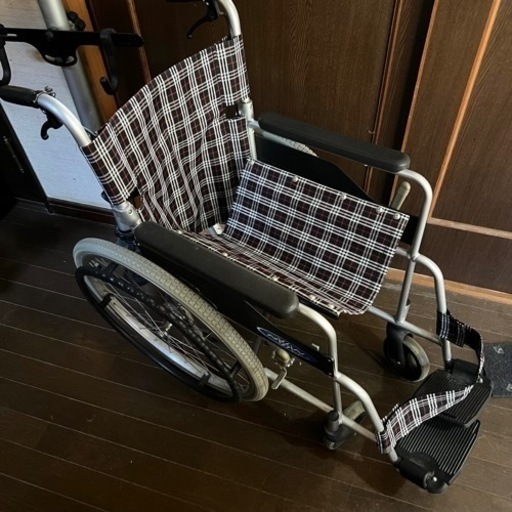 日進医療器製　車椅子　ncシリーズ