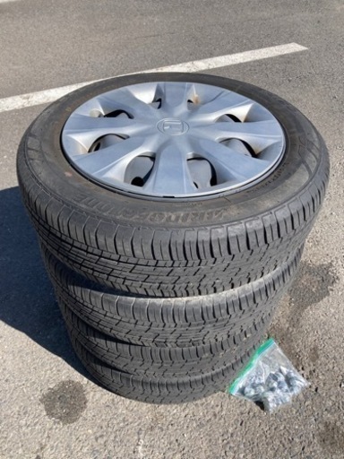 車のパーツ タイヤ、ホイール