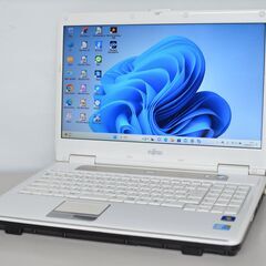 ★美品富士通500GB メモリ8GB★A576/P Win11ノートPC308 中古パソコン 富士通 LIFEBOOK A576/P Windows11 Pro Core i3 6100U