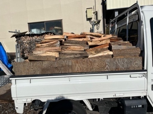 広葉樹未乾燥薪 500kg 軽トラ