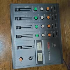 TEAC M-09 ミキサー
