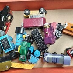 【中古】木製　トーマス機関車おもちゃの画像