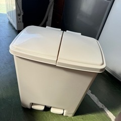 訳あり　ゴミ箱　20L×2 中古