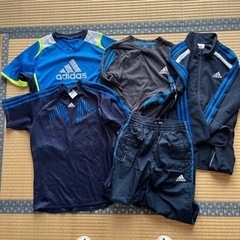 adidasキッズウェア