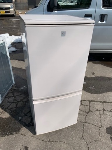 美品 SHARP シャープ 137L 2ドア冷蔵庫 SJ-PD14B-C 2016年製