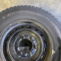 車のパーツ タイヤ、ホイールの画像