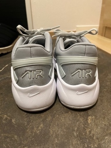 NIKE  ナイキ　スニーカー