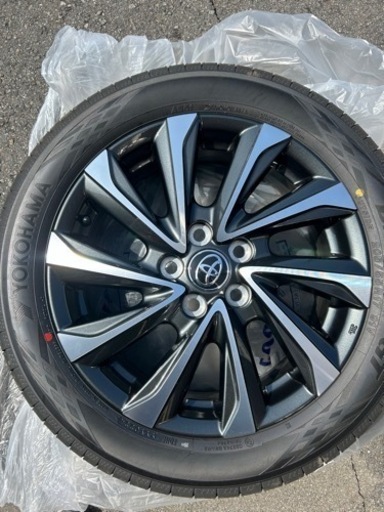 車のパーツ タイヤ、ホイール