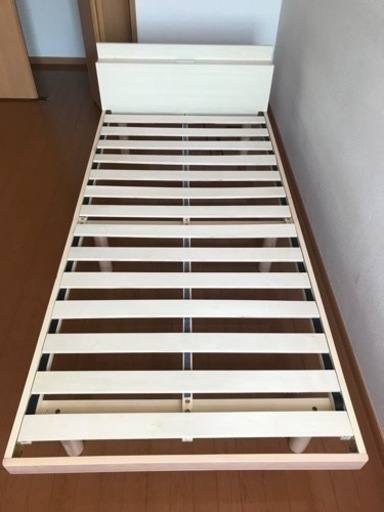 【決まりました】すのこベッドフレーム　ニトリ　シングル　コンセント付き