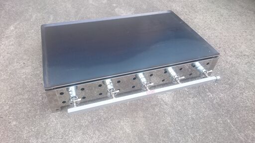 幅９０ｃｍ　鉄板焼き　プロパンガスグリラー　大量調理　グリドル祭　お好み焼きそば 大量調理に最適！レンタル2回分の値段で?買えます！鉄板焼きグリラー お好み広島どら焼そば 未使用品 業務用 鉄板焼き ガスグリラー 900幅 フチ付 グリドル ４.５ミリ鉄板 学園文化祭り お好み焼きそば プロパン 模擬店 イベント