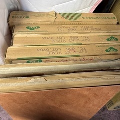 DIYに◆新品◆82枚◆東リ、プリントタイル、45✖️45ヴィアーレ、ピンク系の画像