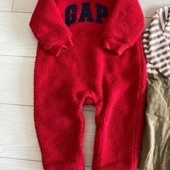ベビー　80サイズ　⭐︎ニューバランススニーカー13センチ、GAPロンパース　まとめ売り　の画像