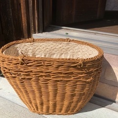 布付きバスケットの画像