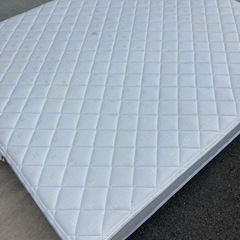 家具 マットレス　　クイーンサイズ