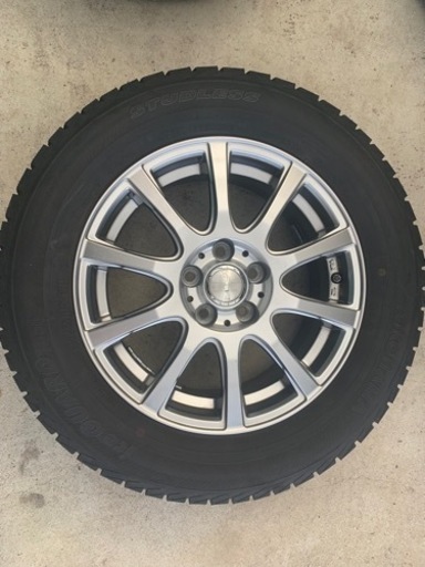車のパーツ タイヤ、ホイール