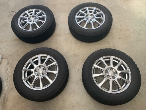 車のパーツ タイヤ、ホイール