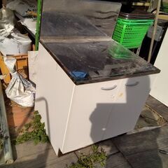 流し台1200とコンロ台600価格は両方込みです。の画像