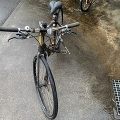 自転車 クロスバイクの画像