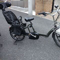 ｃ66🌈　電動自転車・リサイクル専門店　🔵　ご試乗をしてから、ご購入できます。🔴  🌕️２０インチ、チャイルドシート、３人乗り、２人乗り、１人乗り、電動アシスト自転車  🔵土日もお子様と土足のまま、いろいろなタイプのご試乗が可能です。  🔴安心の無料保証；点検サービス付き🟢バカ良心的な中古電動自転車屋です。  🟢バカ良心的な電動自転車屋です。🌈ブリヂストン、ヤマハ共同生産モデル。  🔴バッテリーは、新品の９０％以上の性能を保持してコンディション良好です。  🟢１回の充電で３０ｋｍ程度の画像