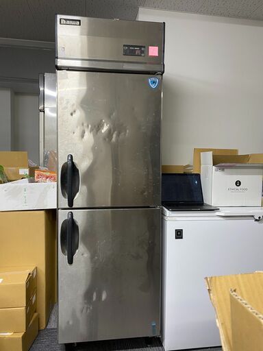 【中古・業務用冷凍庫】大和冷機 D.R.K ダイワ 201NYSS-EC(2011年製)/ 縦型 業務用 2ドア冷凍庫 厨房
